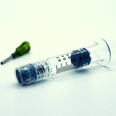 Empty 1ml Glass Syringe with Luer Lock System and Needle Accessories